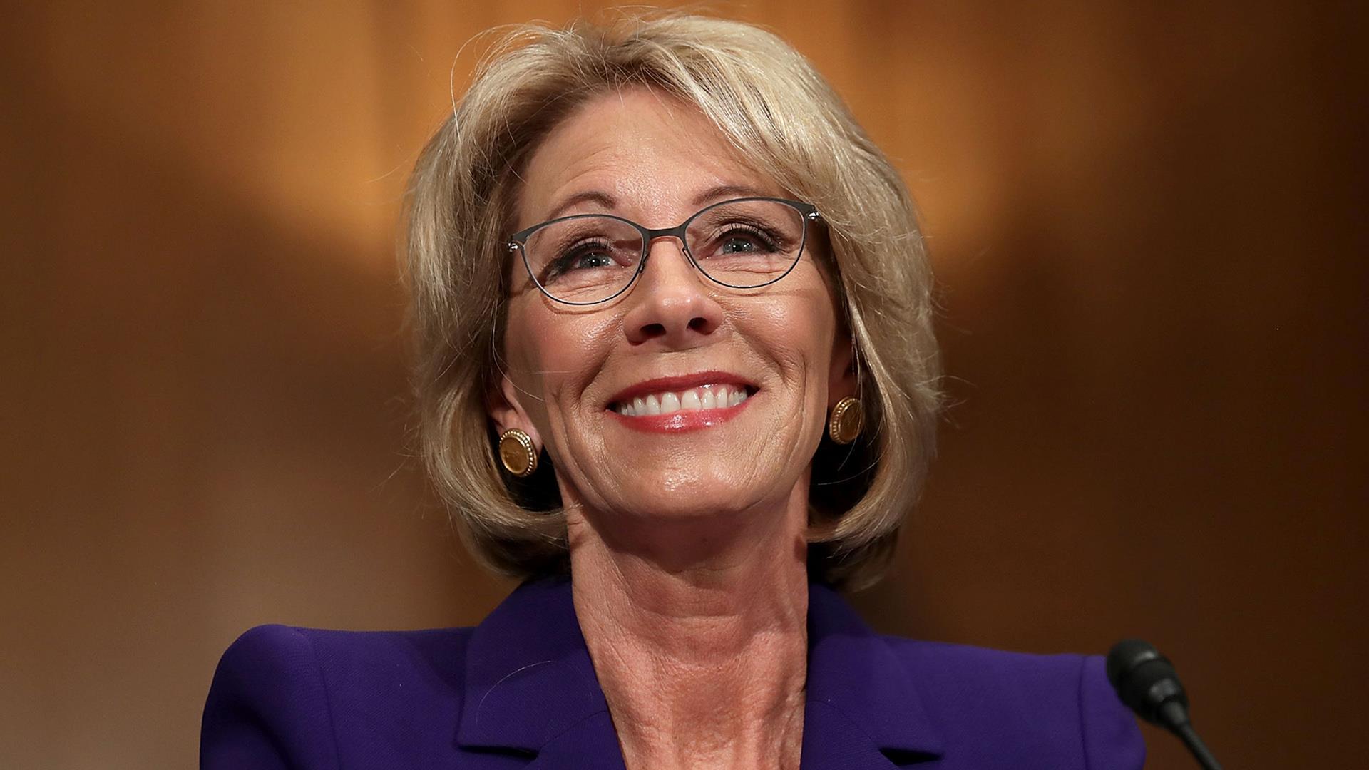 Betsy DeVos nomination for Secretary of Education may be in jeopardy