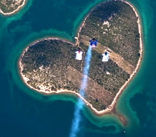 Skydivers Swoop Over ‘Island of Love’ for Valentine’s Day
