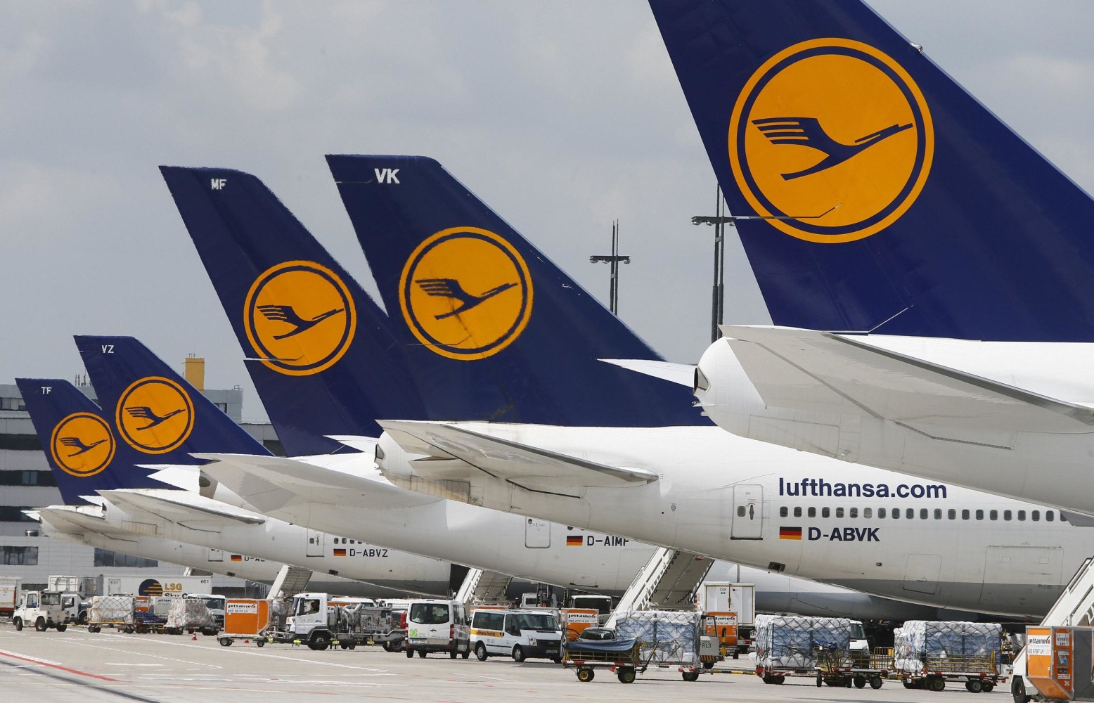 Картинки по запросу Lufthansa