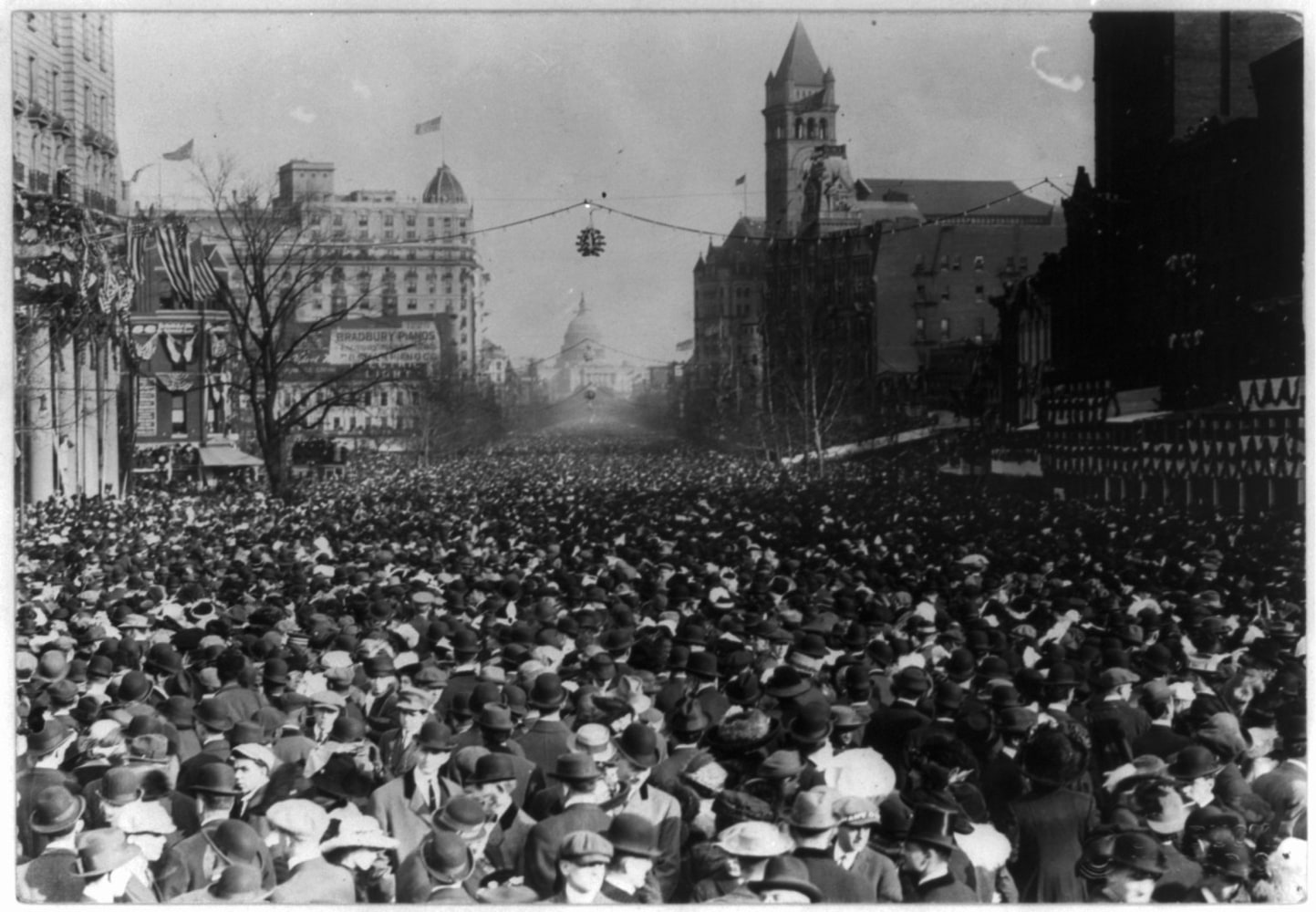 1913-suffrage-march-04_99a978adc699360e7