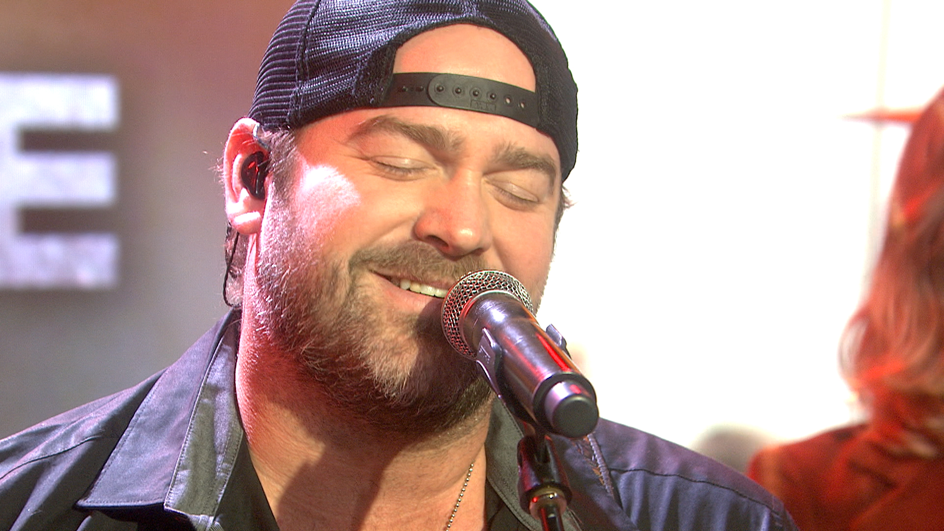 Lee Brice performs 'I Don't Dance' on TODAY