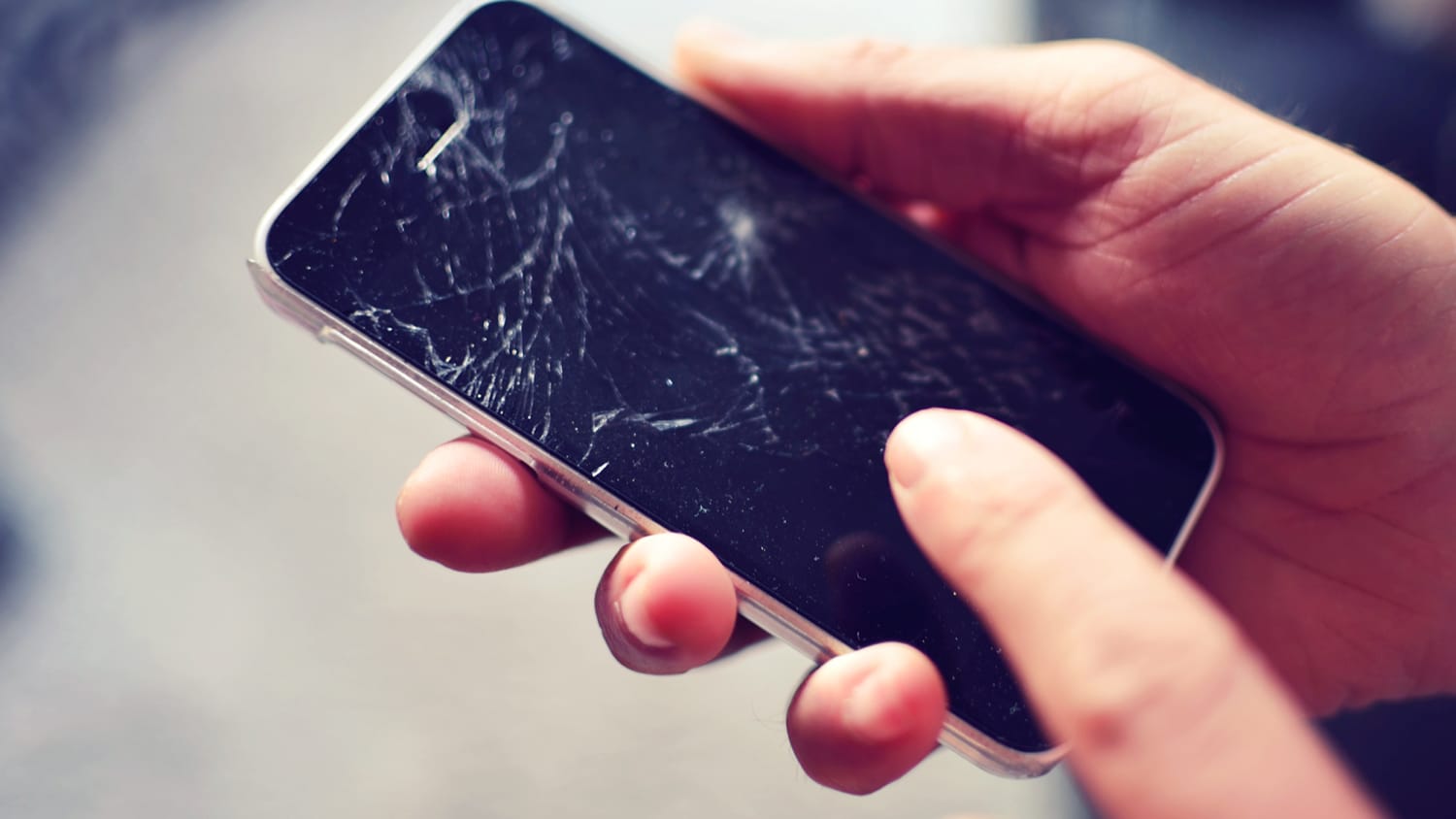 Is it really that bad to use a cracked phone screen? - TODAY.com