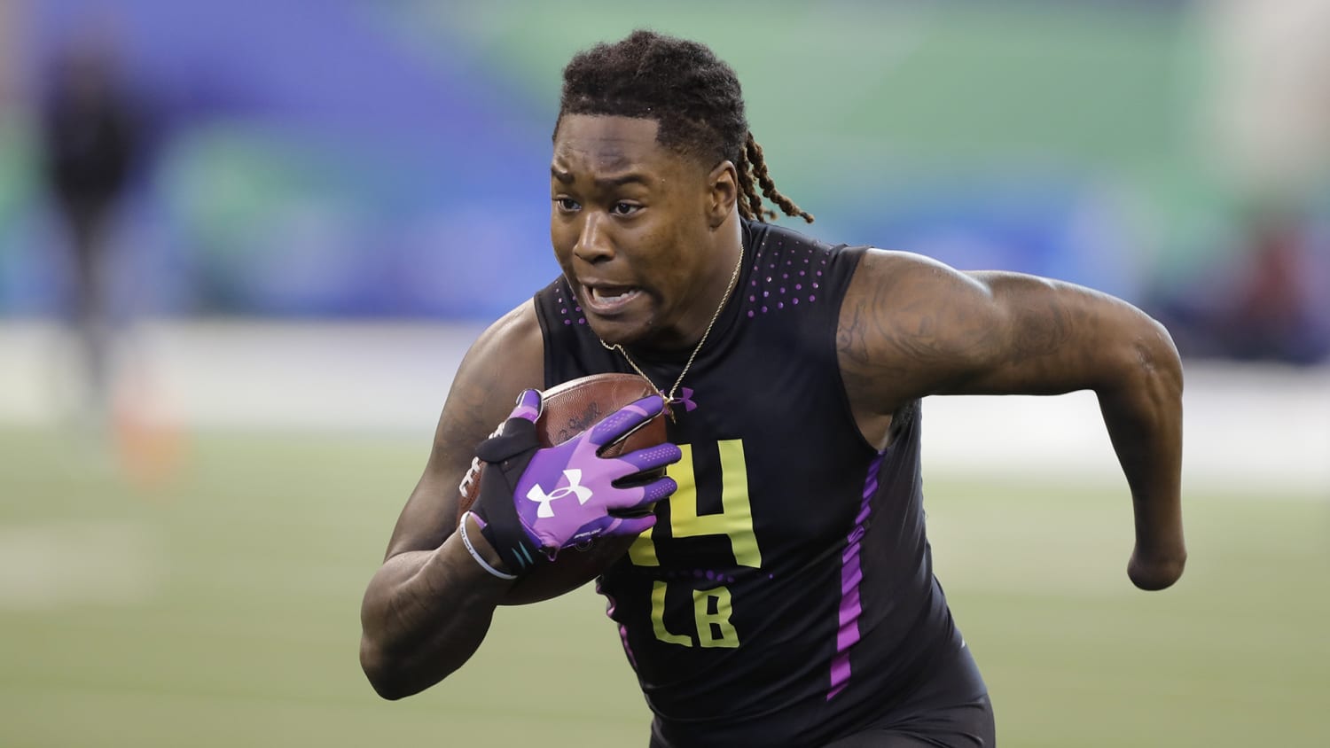 Shaquem Griffin Football Player With One Hand Looks To
