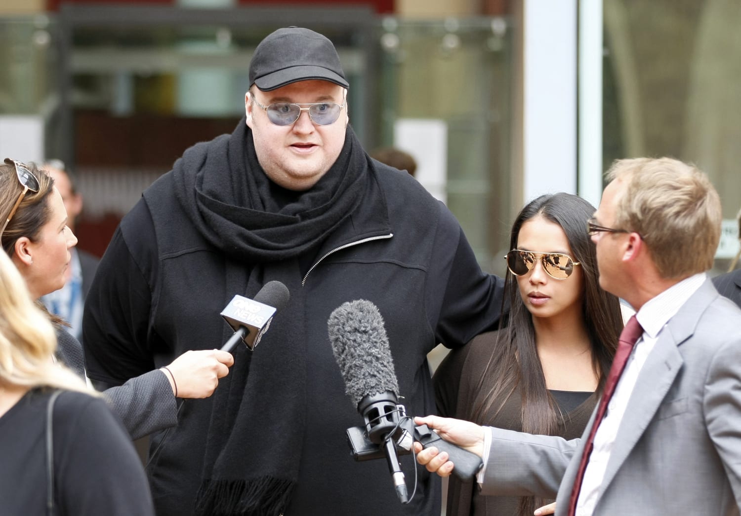 New Zealand court says Megaupload founder Kim Dotcom can be extradited to  U.S.