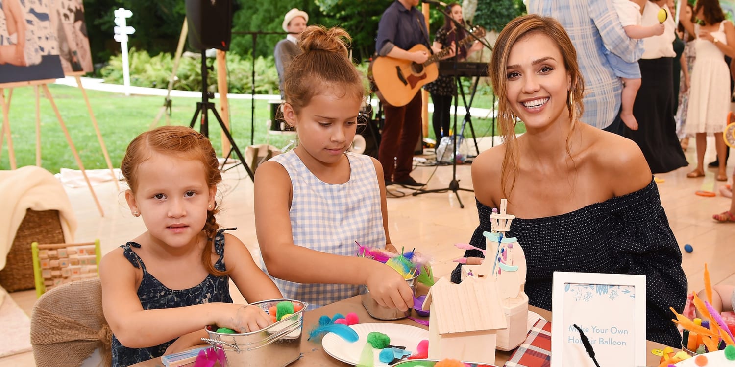 Jessica Alba Reveals Why Her Daughters Are Perfect Age To Help With Baby Hayes Jessica often shares sweet photos of her jessica told parents magazine that she is often asked by her kids why she works so hard. https www today com parents jessica alba reveals why her daughters are perfect age help t138458