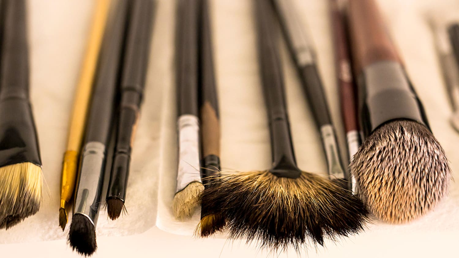 How to Clean Makeup Brushes and Sponges - L'Oréal Paris