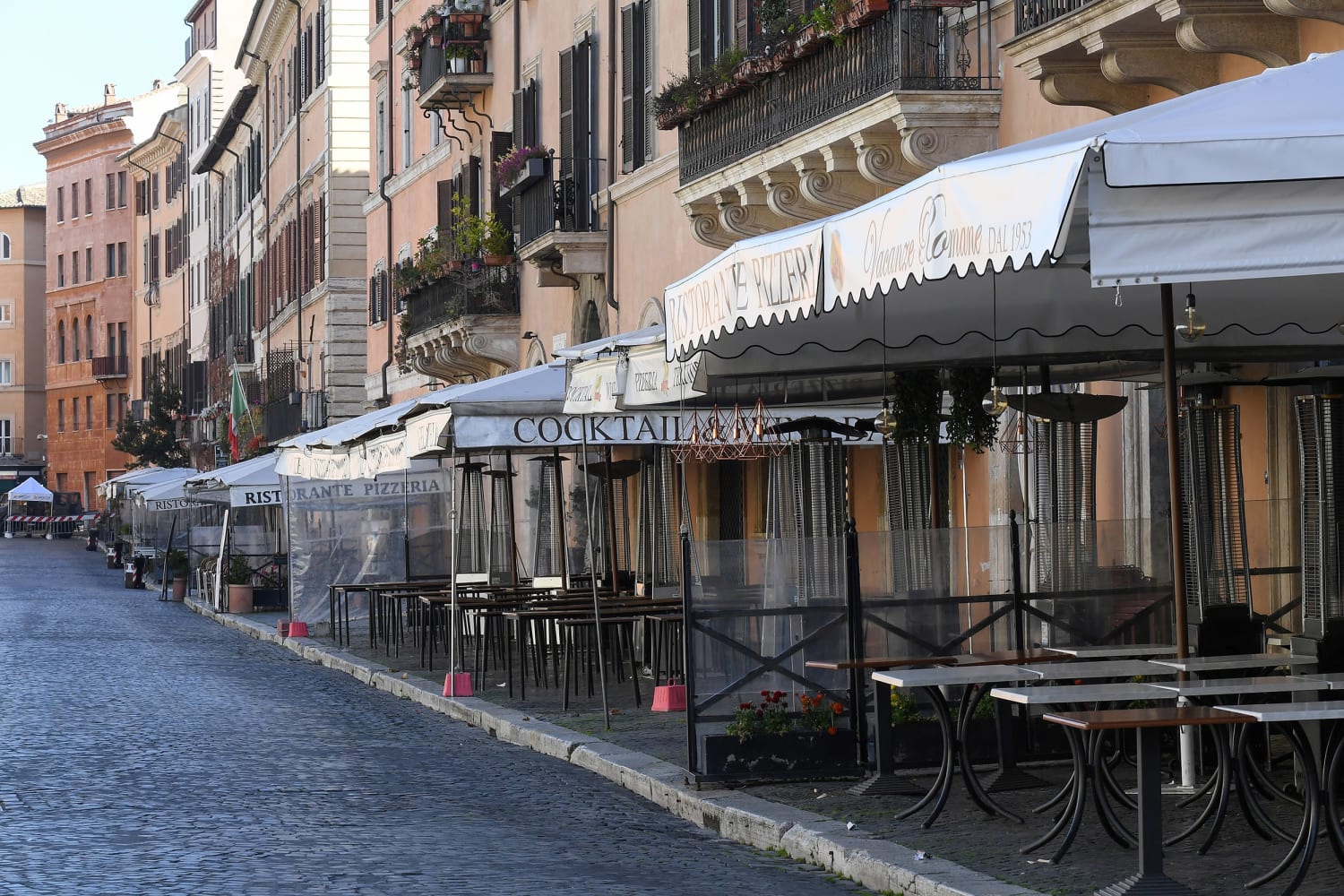 Italy appears to be a Ghost Town after Government enacts stricter Lockdown measures