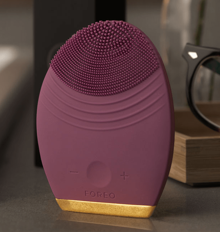 Foreo Guide What To Know About Foreo Luna Face Brushes