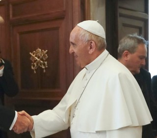 Pope Francis Meets Trump, Jokes With First Lady