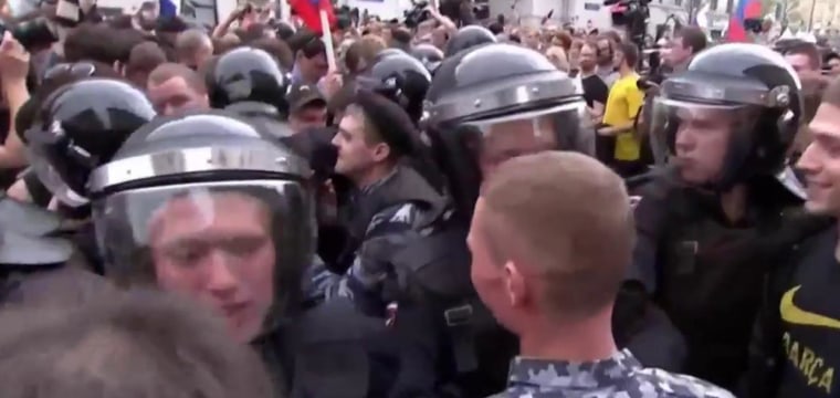 'This Is What Happens When You Try to Demonstrate Against Vladimir Putin'