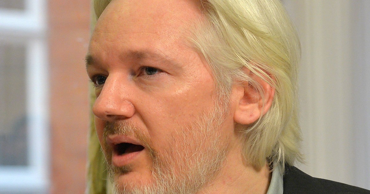 Julian Assange: Sweden Runs Out of Time in Assault 