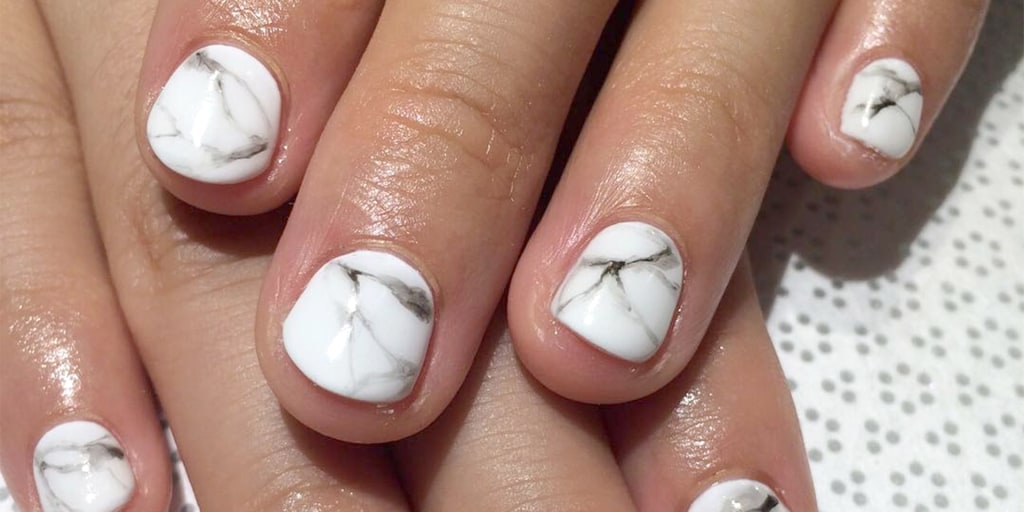 Marble Nails How To Get The Manicure Trend In 5 Steps
