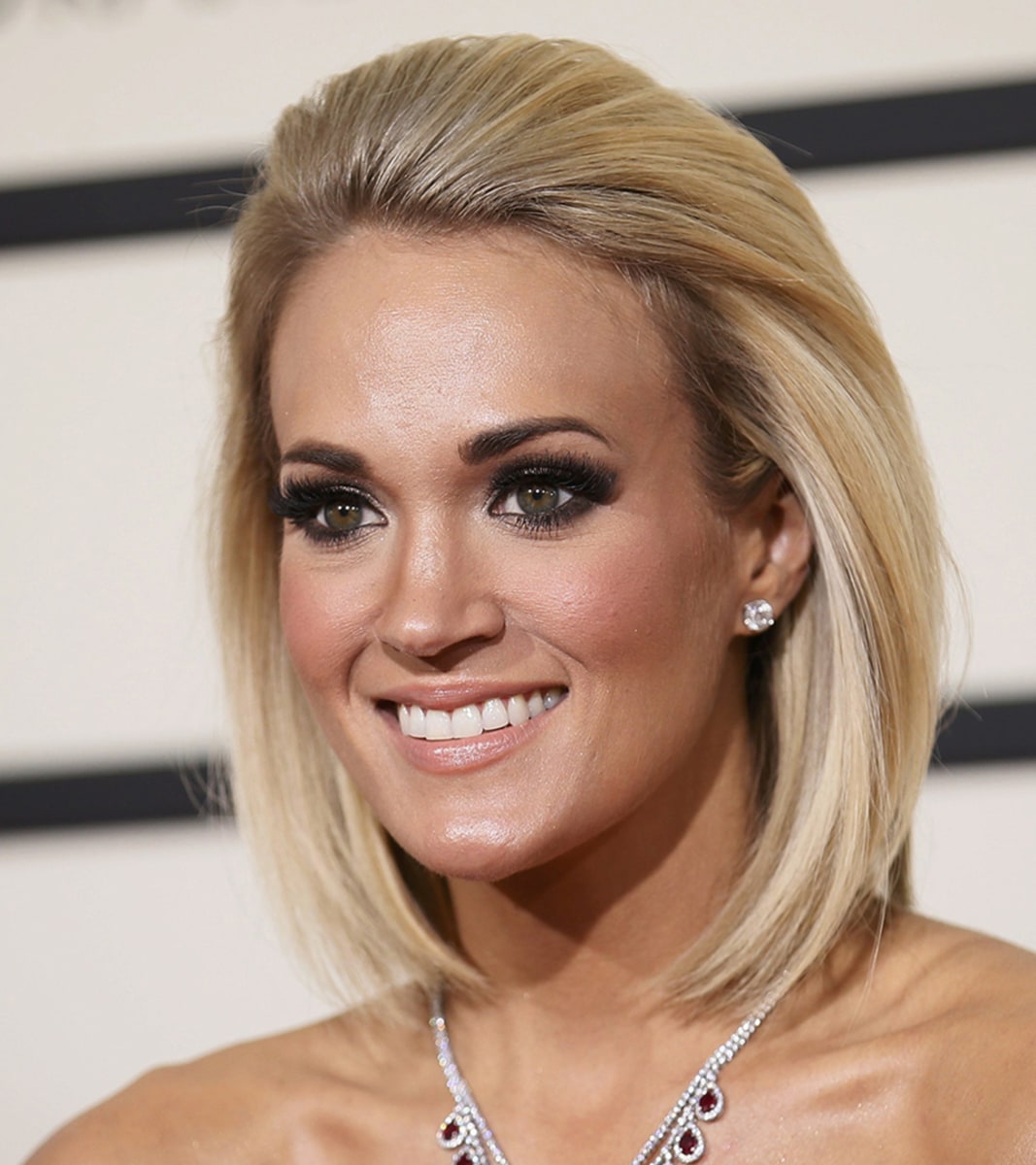Carrie Underwood Short Hairstyles