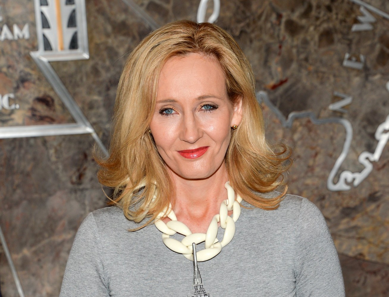 J.K. Rowling Begs Harry Potter Fans Not to Post 'Cursed Child' Spoilers