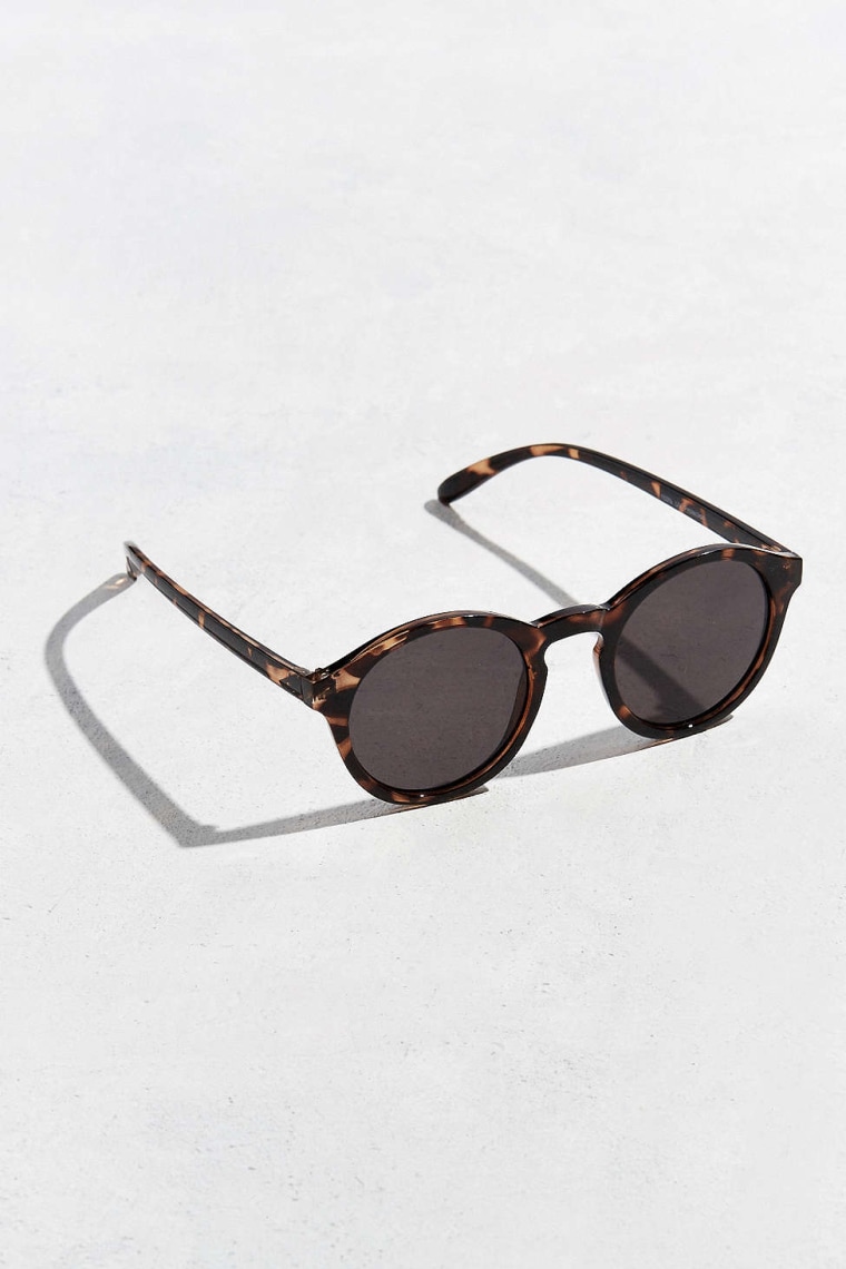 Urban Outfitter sunglasses for an oval face