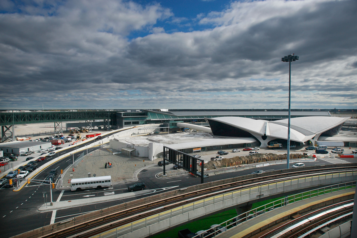 Security Breach Allows Unchecked Passengers On Flights At Jfk