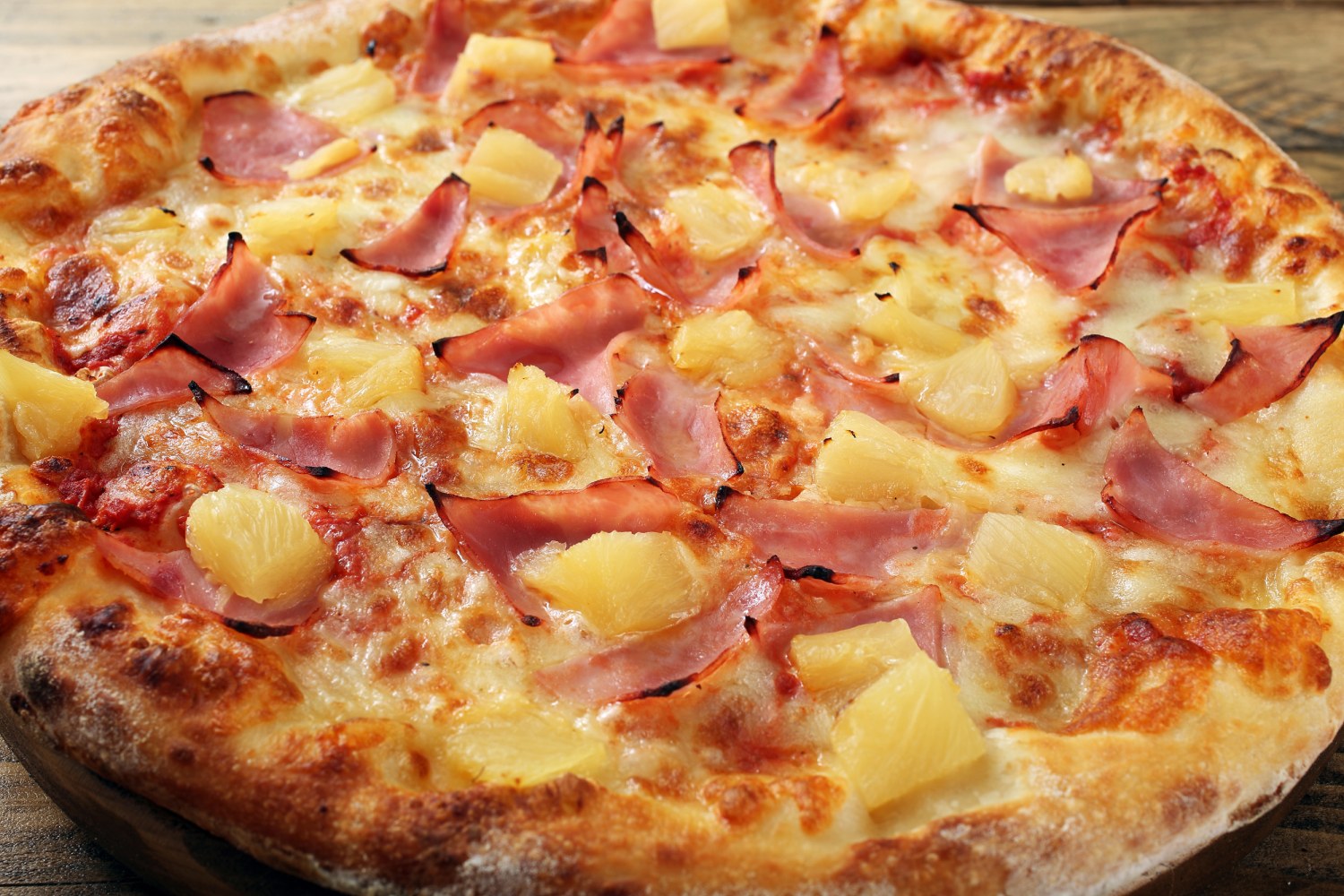 Alleged Inventor of Controversial 'Hawaiian' Pizza Dies in Canada - NBC ...