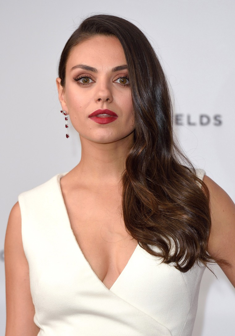 Mila Kunis' hair is in a bob now — see the look