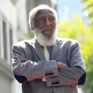 Image: Dick Gregory dies at the age of 84