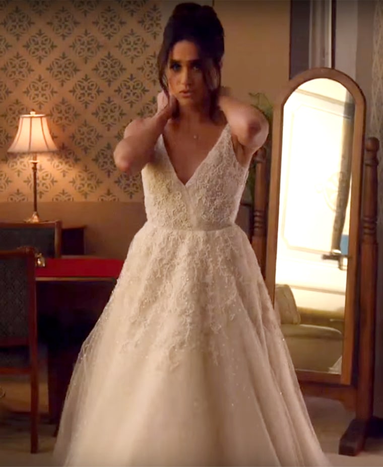 Meghan Markle wears wedding gown on 'Suits'