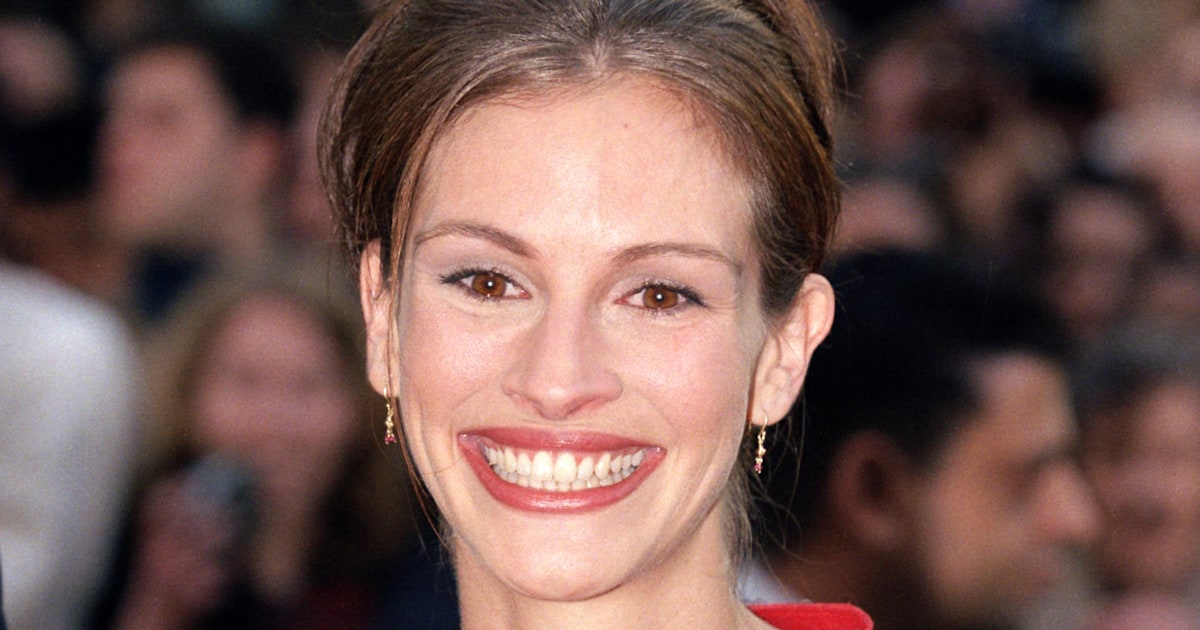 Julia Roberts Armpit Hair At A Movie Premiere Was Actually An Accident