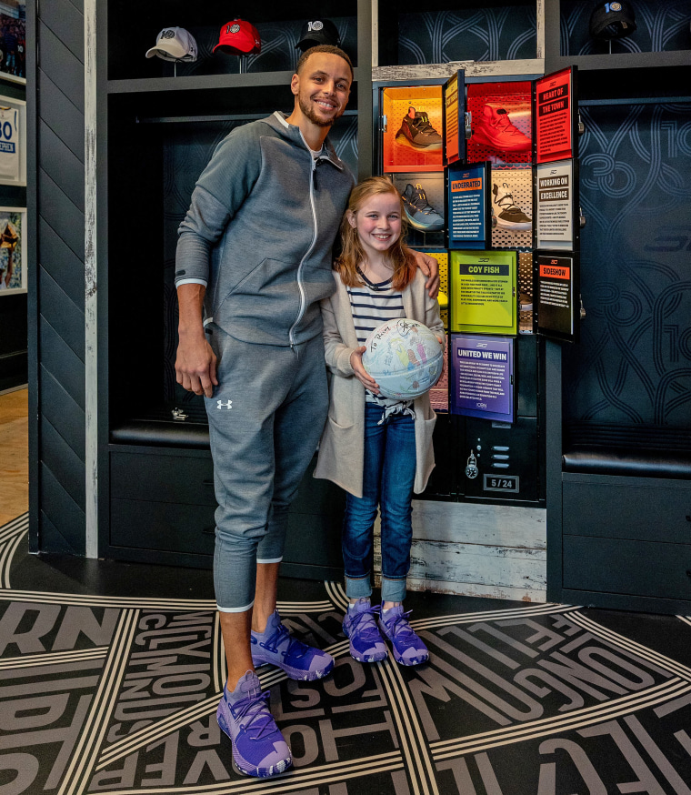 Stephen Curry surprised Riley Morrison wearing the Curry 6 colorway shoes she helped inspire.