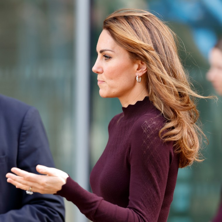 Kate Middleton S Hair Appears To Have Blond Highlights At Museum Event