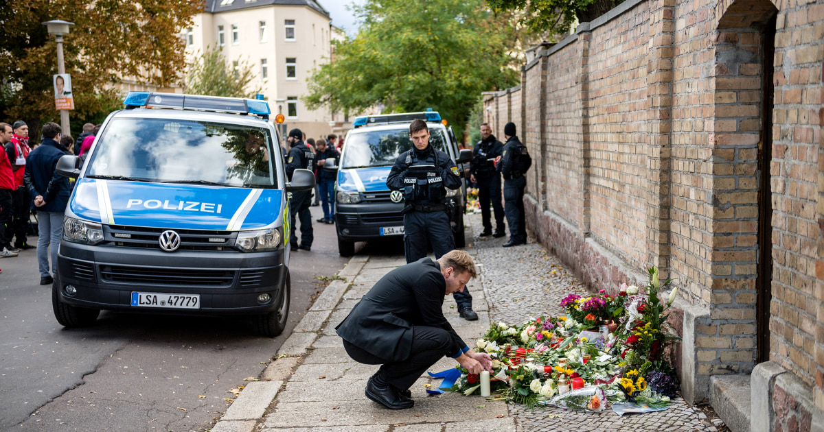 German killer gunned down 2 outside synagogue after failing to get inside