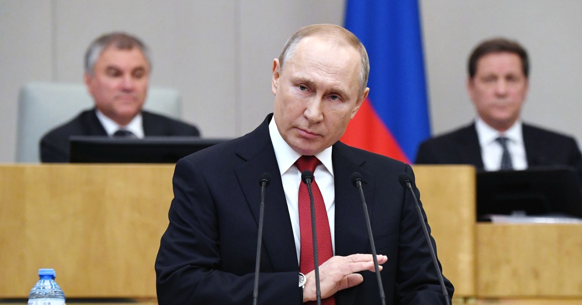 Putin backs amendment allowing him to remain in power