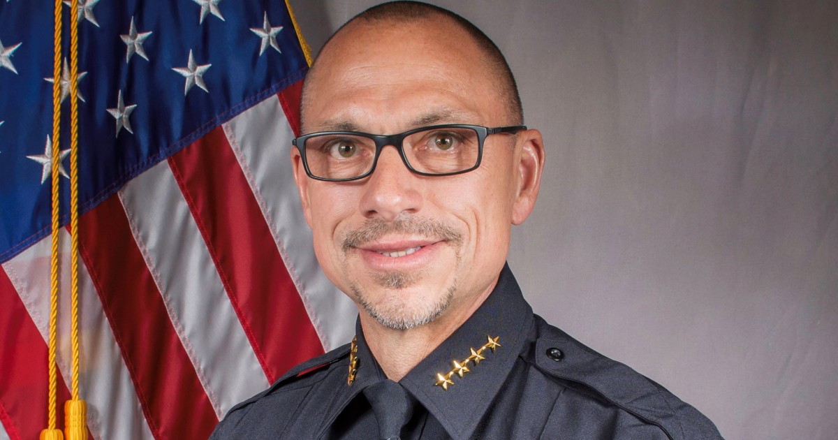 Police chief to retire over alleged remarks about gay deputy's COVID death thumbnail