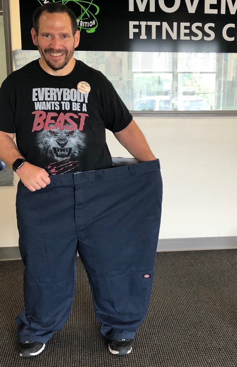 Since 2013, Santarlas has lost 266 pounds, going from a size 6XL shirt to a size medium, and bringing his pants size from a 60 waist to a 34.