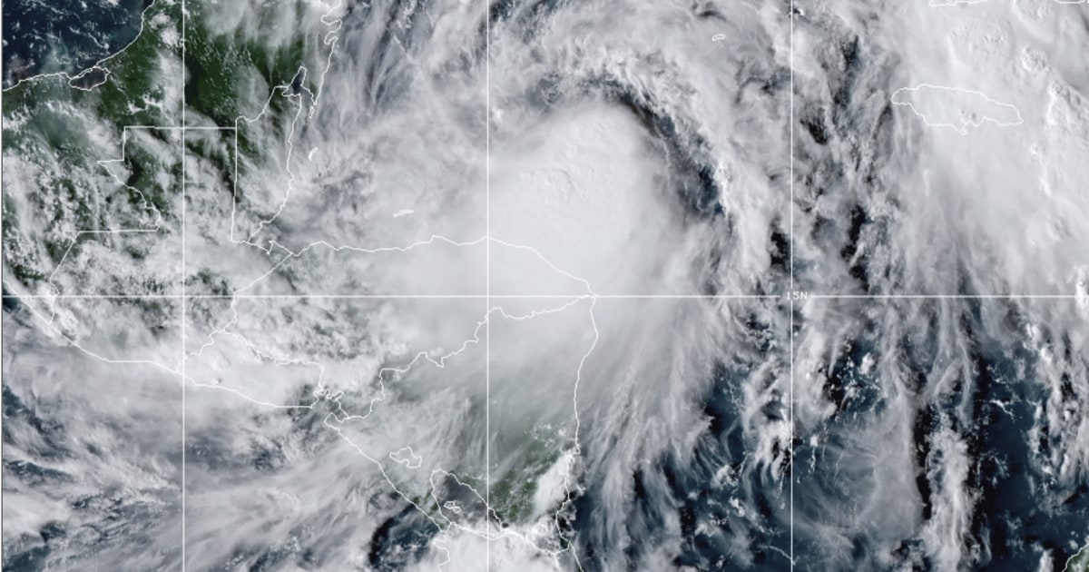 New storm Zeta a hurricane threat to Mexico, U.S. Gulf Coast thumbnail