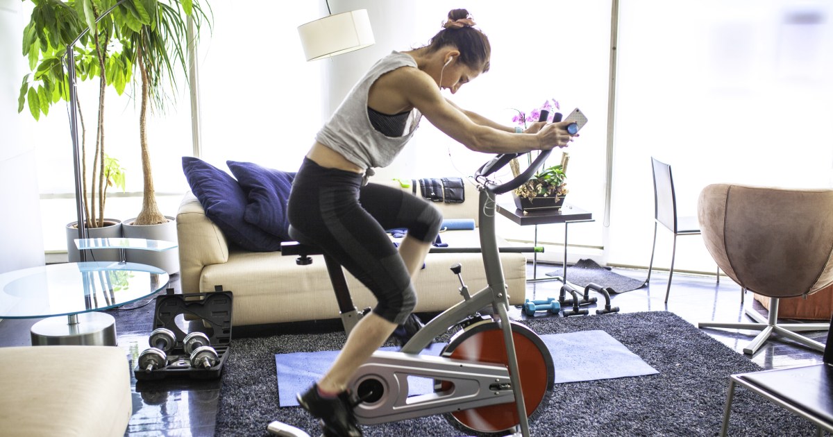 5 best spin bike accessories for indoor cycling enthusiasts
