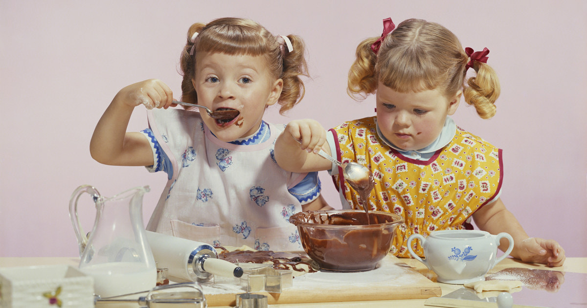 Dietary guidelines require that infants, toddlers under the age of 2 years do not add sugar
