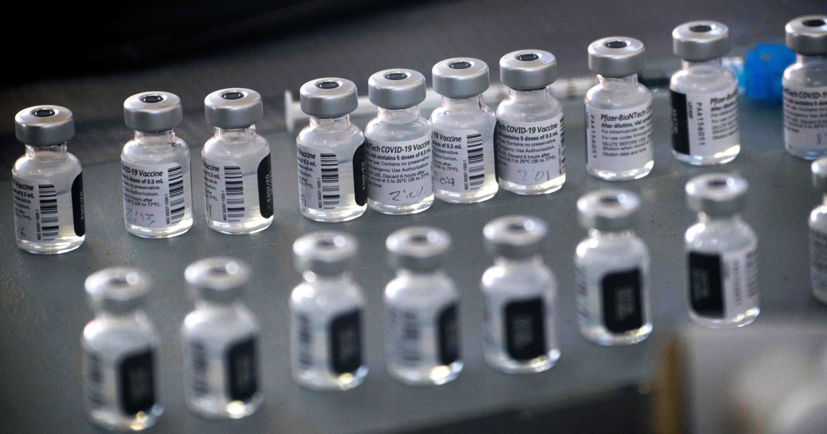 In Arizona, a shortage of public health personnel slows down the explosion of vaccines