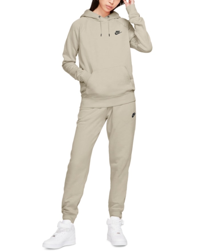 nike jumper and joggers set