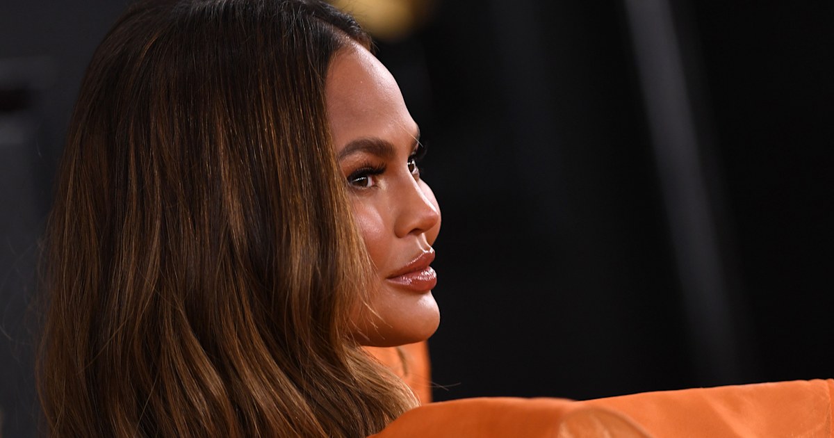 Chrissy Teigen says ‘goodbye’ to Twitter and deletes her account