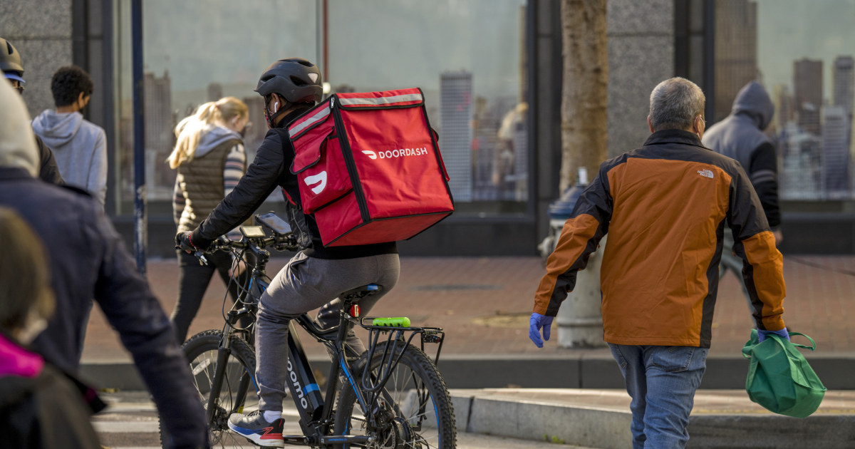 doordash-pushes-back-against-fee-delivery-commissions-with-new-charges