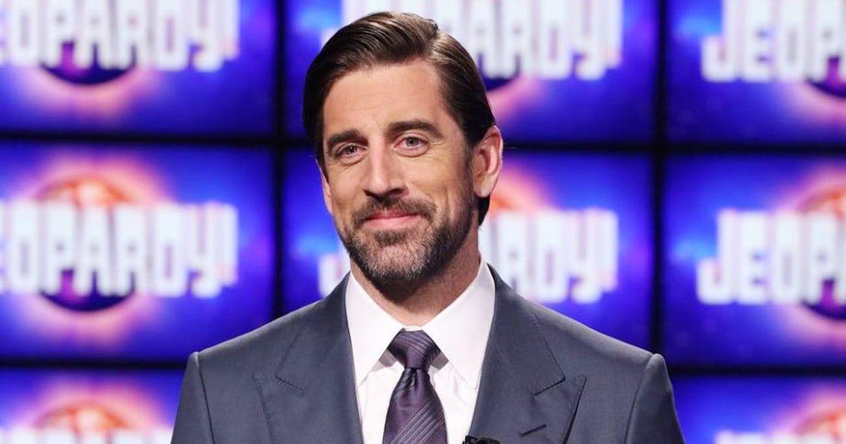 ‘Danger!’  competitor trolls guest host Aaron Rodgers about defeat in the NFC championship