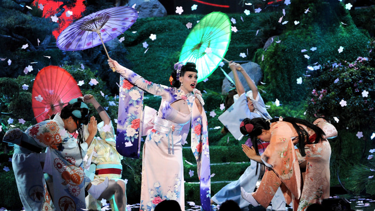 Katy Perry's geisha-inspired AMAs performance stirs controversy