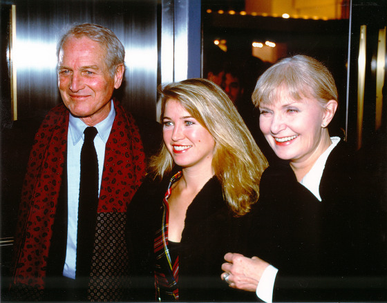 Clea Newman with her parents, Paul Newman and Joanne Woodward, at the Nobody's Fool premiere in New York City.